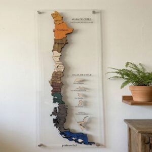 Mapa de Chile 3D — Base Acrílica naranja.